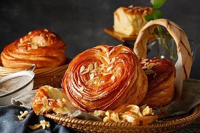 《真女神转生5》恶魔介绍：影之国女王丝卡蒂